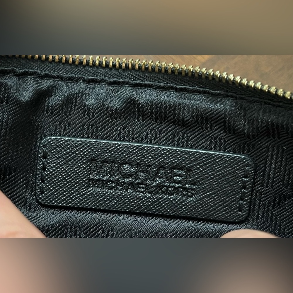 Michael Kors Jet Set Leather Black & Gold Studded Small Wristlet Wallet Clutch 🖤 - Picture 7 of 13